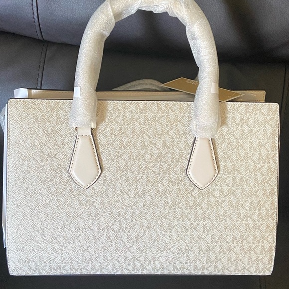 NWT Michael Kors Shelia Medium Signature Logo and Metallic Satchel - Picture 4 of 5